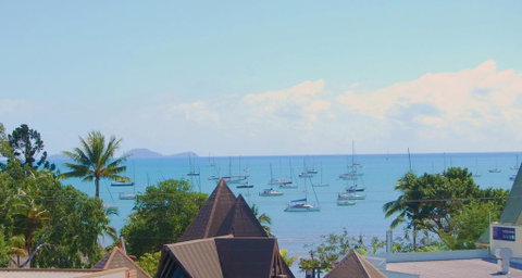 Airlie Beach Apartments - Accommodation Search 0
