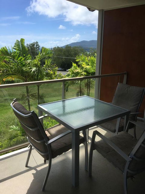 Airlie Central Apartments - Accommodation Search 1
