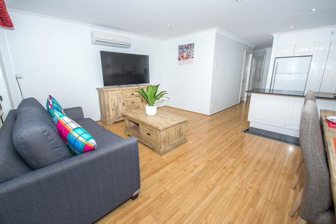 Ajax Avenue 2/35 - Nelson Bay - Accommodation Search 3