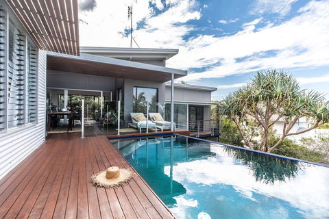 Akoakoa - Sunrise Beach - Accommodation Search 0