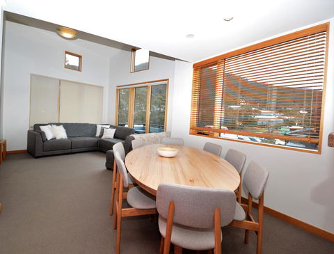 Akuna 3 - Accommodation Search 3