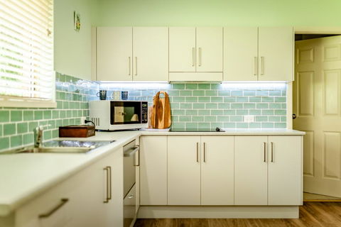 Alarks Nest Bed And Breakfast - Accommodation Search 3