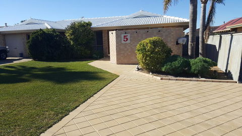 Alexander Drive B & B - Accommodation Search 2