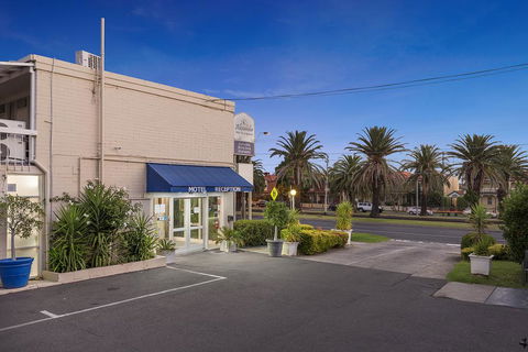 Alexander Motor Inn And Apartments - Accommodation Search 2