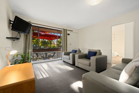 Alinga Longa 4 - Accommodation Search 1