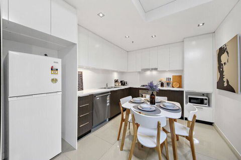 All Amenities Only Downstairs, 20 Mins To CBD - Accommodation Search 3