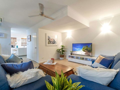 Allawah Palms Villa - Accommodation Search 0