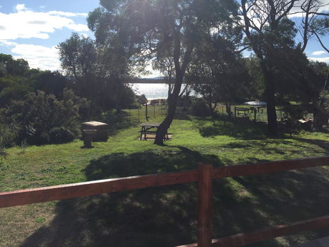 Alluvion Beach Cottage - Accommodation Search 1