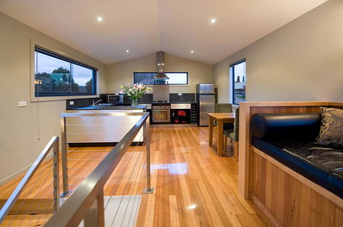 Alofi - Accommodation Search 1