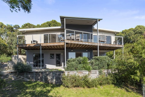 Amaroo - Accommodation Search 0