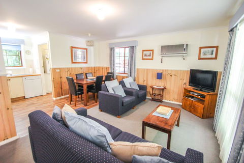 Amber Cottage - Accommodation Search 0