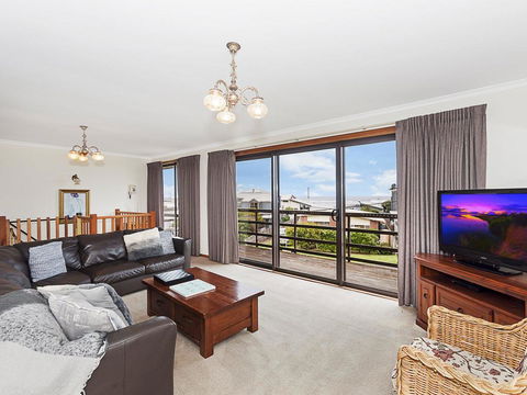 AMBIENCE BY THE SEA - Accommodation Search 3