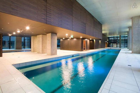 An Exquisite 2BR Apt With Stunning City Views - Accommodation Search 3