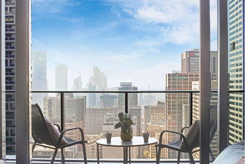 An Exquisite 2BR Apt With Stunning City Views - Accommodation Search 0