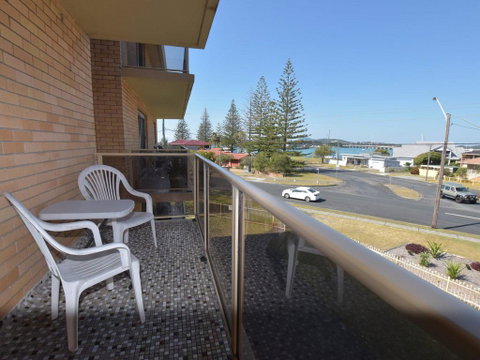 Anchorage 10 Water Views From Balcony - Accommodation Search 3