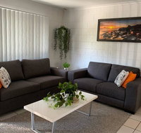Andergrove Home with a Garden View-Wi-fi  Netflix - Accommodation Search