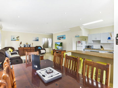 Anne's Beach Getaway - Accommodation Search 1