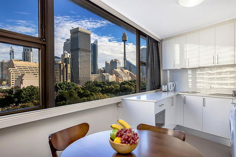 Apartment At College St - Accommodation Search 1