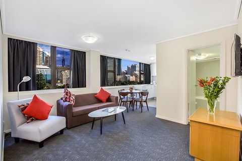 Apartment At College St - Accommodation Search 0