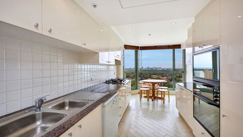 Apartment In The Heart Of Chatswood - Accommodation Search 1