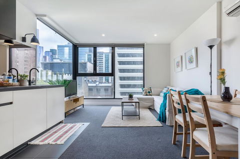 Apartment On BOURKE St - HEART Of Melbourne CBD. - Accommodation Search 0