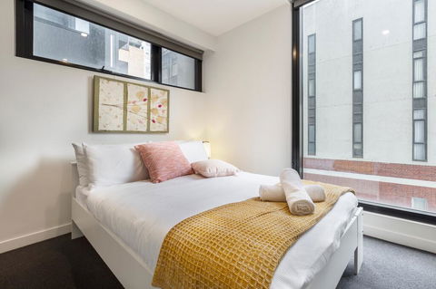Apartment On BOURKE St - HEART Of Melbourne CBD. - Accommodation Search 2