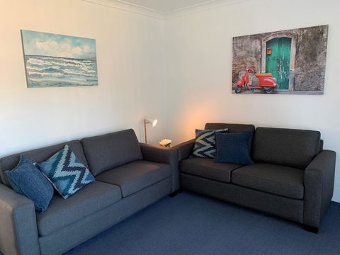 Aquarius Apartments Mollymook - Accommodation Search 2