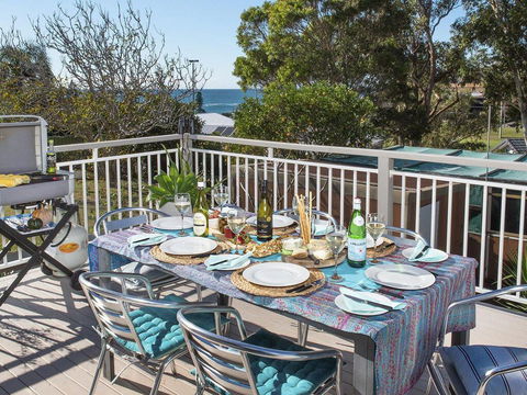 Araluen On Holden - Great Deck With Ocean Views - Accommodation Search 0