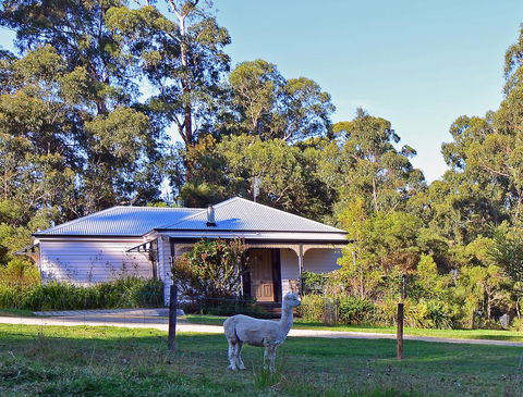 Araluen Park Cottages - Accommodation Search 0