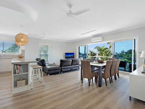 Arc Resort Stunning 3 Bedroom In Broadbeach - Accommodation Search 3