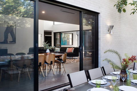 Arenas South - Accommodation Search 2