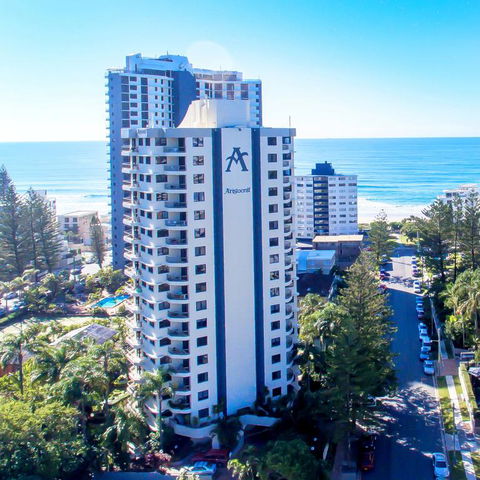 Aristocrat Apartments - Accommodation Search 3