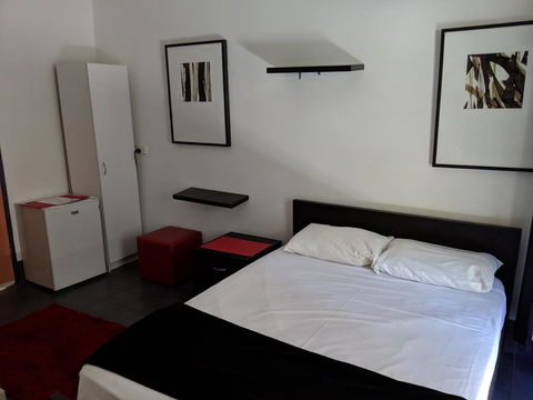 Arrival Lodge Bed & Breakfast - Accommodation Search 2