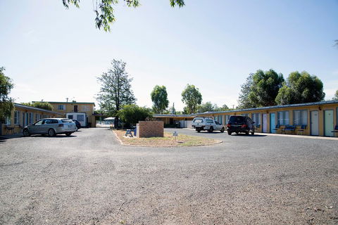 Artesian Motor Inn - Accommodation Search 1