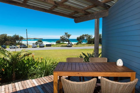 ArtHOUSE Beachfront Accommodation - Accommodation Search 0