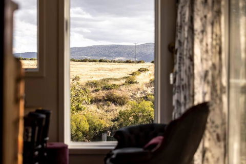 Luxury River Cottage, Gateway To The East Coast - Accommodation Search 3