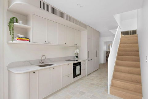 Luxury Designer Redfern House - Accommodation Search 2