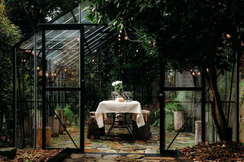 Luxury Treetop Escape With A Garden Glasshouse - Accommodation Search 0