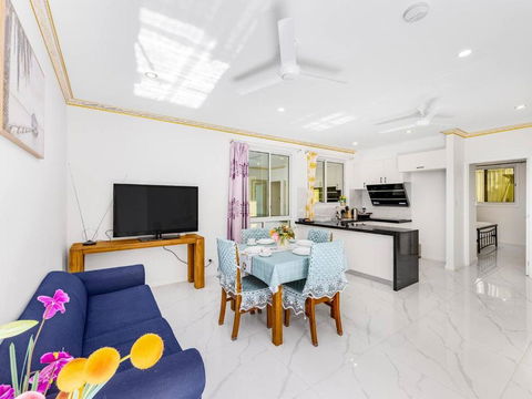 Malls At Doorstep 2-Bed Unit In Heart Of Cannon Hill - Accommodation Search 2