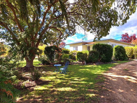 Marnita Farmhouse At Golden Grove Estate Winery - Accommodation Search 1