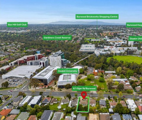 Master Bedroom Opposite To Deakin University - Accommodation Search 0