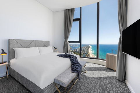 Meriton Suites Surfers Paradise - Accommodation Search 0