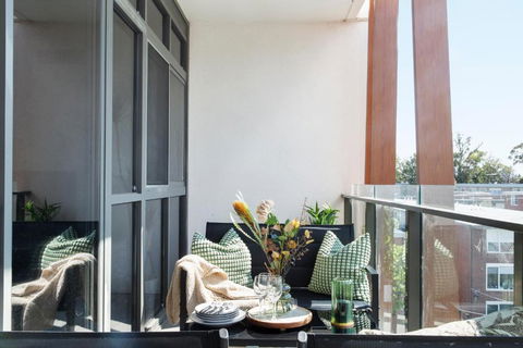 Modern Elegance Caulfield North - Accommodation Search 3
