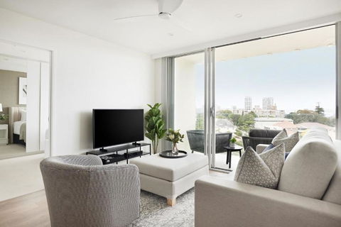 Modern Glamour I90 - Accommodation Search 1