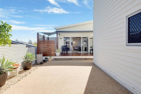 Modern Luxury Studio Apartment - Accommodation Search 1