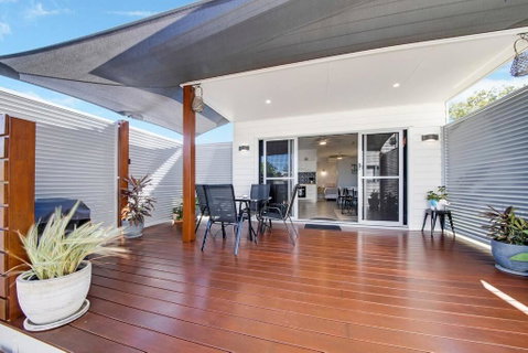 Modern Luxury Studio Apartment - Accommodation Search 3