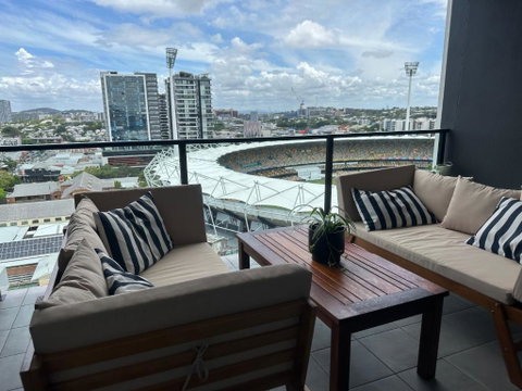 Modern Meets The Gabba - Accommodation Search 0