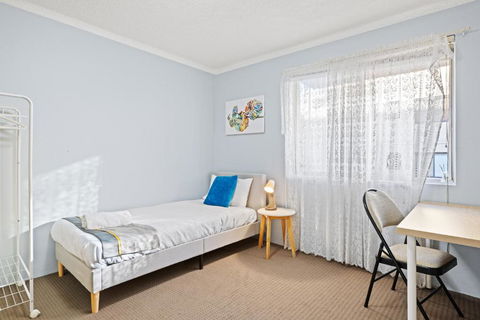 Modern Private Single Room - Centrally Located At Liverpool - Shared Bathroom - Accommodation Search 0