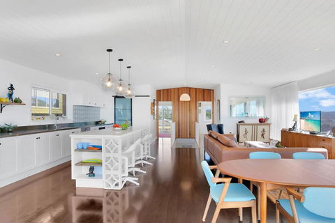 Monash Beach House - Oceanfront - Accommodation Search 1