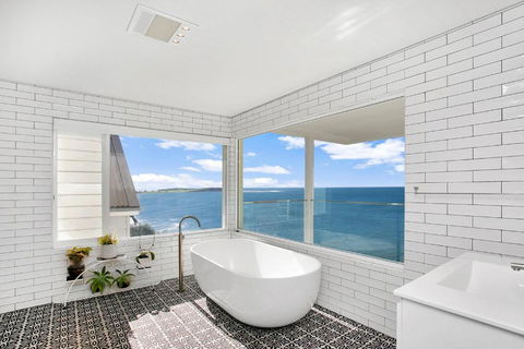 Monash Beach House - Oceanfront - Accommodation Search 3
